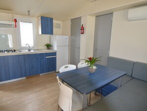 Mobile Home | Private kitchen | Fridge, stovetop - Nice Chalet with Terrace near Sea (Ravenna)