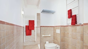 House | Bathroom