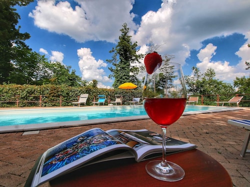 _x000d_
boutique Villa With Pool