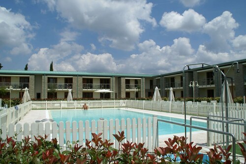 Apartment in Chianti With Shared Pool