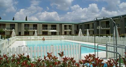Apartment in Chianti With Shared Pool