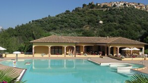 Outdoor pool - Cozy Apartment With air Conditioning Near the Sea (Scarlino)