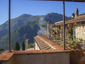 Exterior - Peaceful Holiday Home in Camaiore With Terrace (Camaiore)