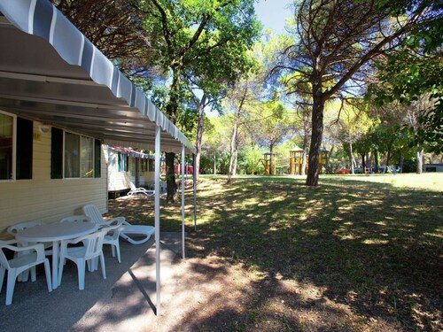 Chalet With Nice Terrace Near the sea