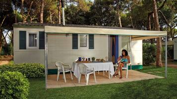 Tempat makan outdoor