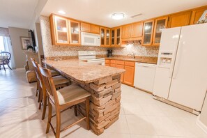 Private kitchen - Oceanfront-103-- 3 Bedroom / 2 Bath Condo pet friendly in North Myrtle Beach (North Myrtle Beach)