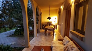 Balcony - Spacious Holiday Home in Pescara With Swimming Pool (Pescara)