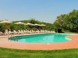 Outdoor pool - Luxury Apartment With AC in the Green Maremma (Sorano)