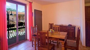 Dining - Luxury Apartment With AC in the Green Maremma (Sorano)