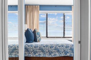 3 bedrooms, WiFi - Oceanfront-202-- 3 Bedroom / 2 Bath Condo pet friendly in North Myrtle Beach (North Myrtle Beach)