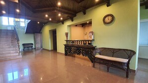 Lobby - Falvarak KUPALA (Sienica)
