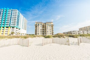 Exterior - Oceanfront-402-- 3 Bedroom / 2 Bath Condo pet friendly in North Myrtle Beach (North Myrtle Beach)