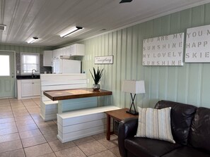 Interior - Short walk to Beach, 2 Bedroom/1 Bath Quad 3 (up) w/pool access near Main St (North Myrtle Beach)