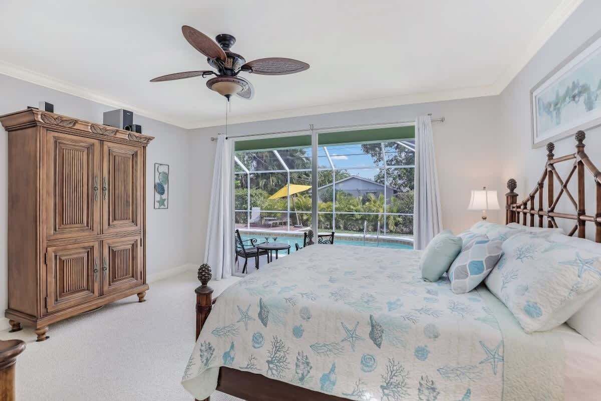 4 bedrooms, iron/ironing board, travel crib, WiFi