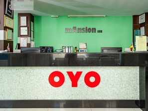 フロント