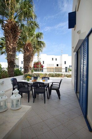 Outdoor dining - Protaras Villa Julie Near Fig Tree Bay Beach (Protaras)