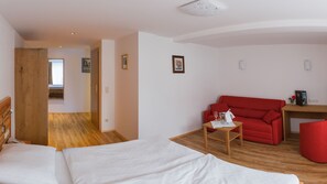 1 slaapkamer, een kluis op de kamer, wifi