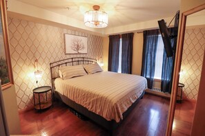 3 bedrooms, desk, iron/ironing board, free WiFi
