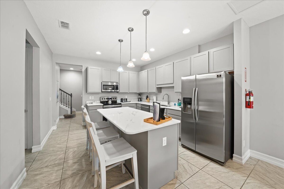 Fortebello Beachside 162 w/PRIVATE POOL