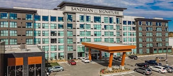 Sandman Signature Saskatoon South Hotel