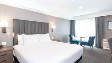 Chambre Standard, 1 grand lit | Surmatelas, coffres-forts dans les chambres, bureau