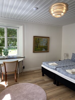 Chambre Triple, salle de bains commune