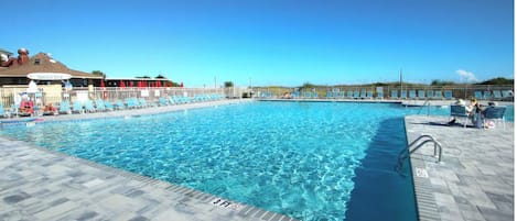 Piscine extérieure
