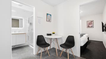 Familie studio | 1 slaapkamer, verduisterende gordijnen, gratis wifi, beddengoed