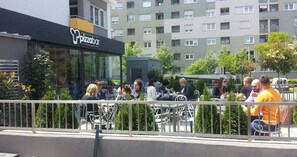 Buiten dineren