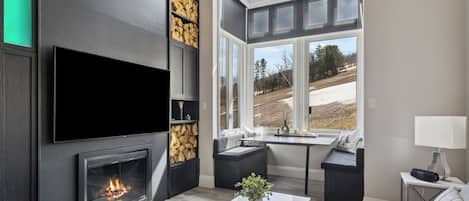 Exclusive Condo, 2 Bedrooms (204 Chateau Ridge - No Pets Allowed) | Living area | Smart TV