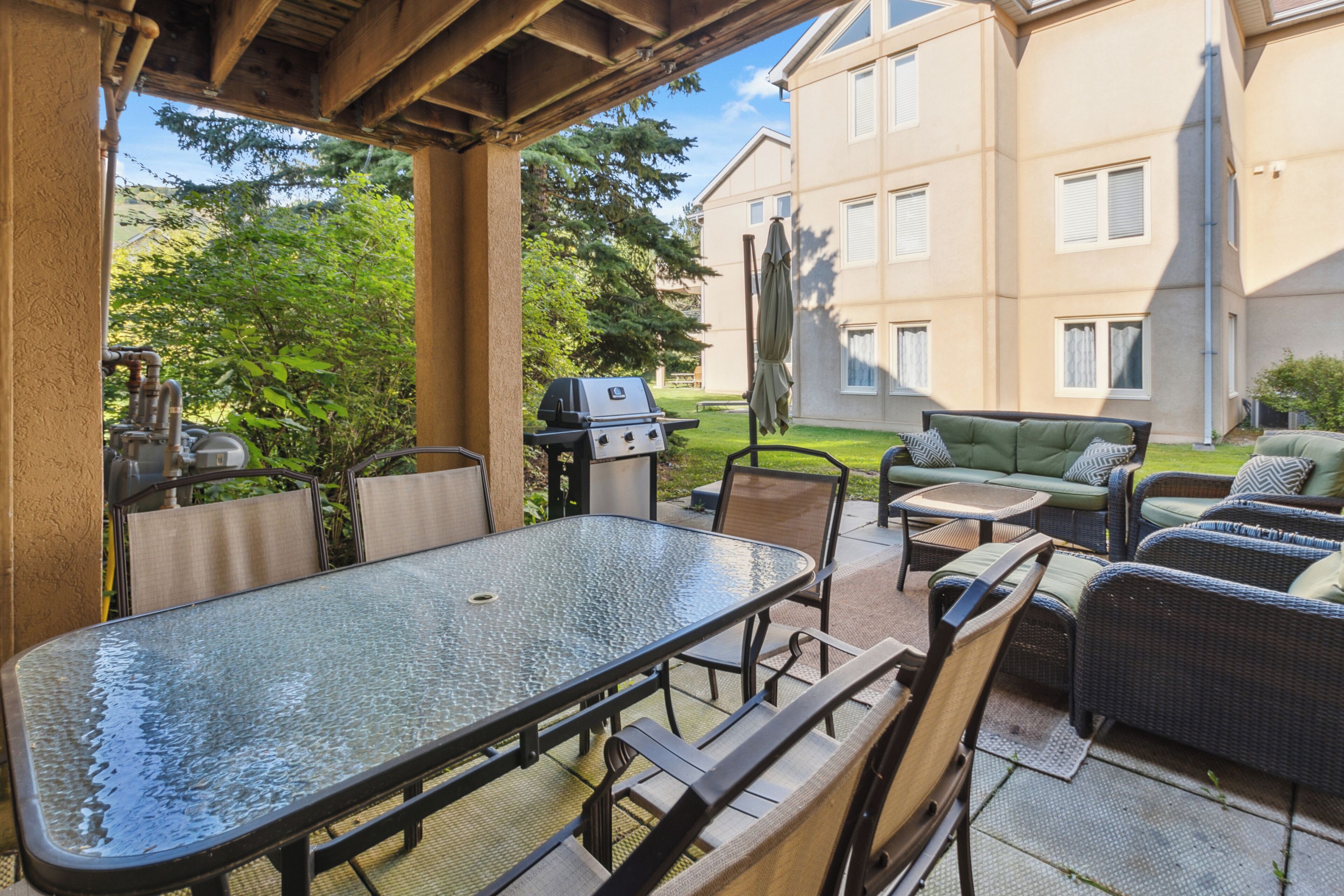 ファミリー コンドミニアム 3 ベッドルーム | テラス / パティオ