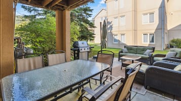 Family Condo, 3 Bedrooms (116 Mountain Walk - No Pets Allowed) | Terrace/patio
