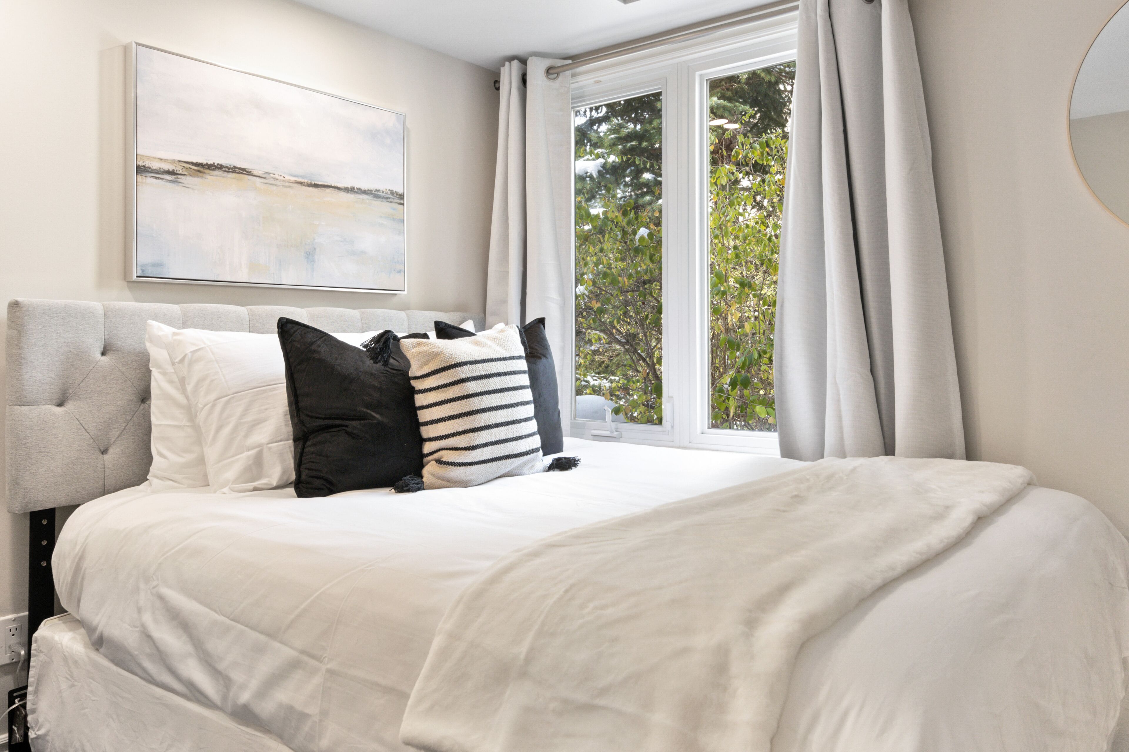 superior condo, 3 bedrooms (117 mountain walk - pet friendly) | 3 bedrooms, individually decorated, individually furnished, free wifi