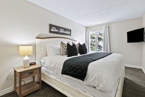 Superior-huoneisto, 3 makuuhuonetta (117 Mountain Walk - Pet Friendly) | 3 makuuhuonetta, yksilöllisesti sisustettu, yksilöllisesti kalustettu