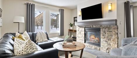 Superior-Apartment, 3 Schlafzimmer (117 Mountain Walk - Pet Friendly) | Wohnbereich