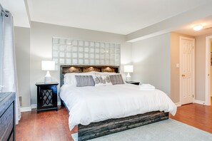 Familienapartment, 3 Schlafzimmer (201 Mountain Walk - No Pets Allowed) | 3 Schlafzimmer, individuell dekoriert, individuell eingerichtet