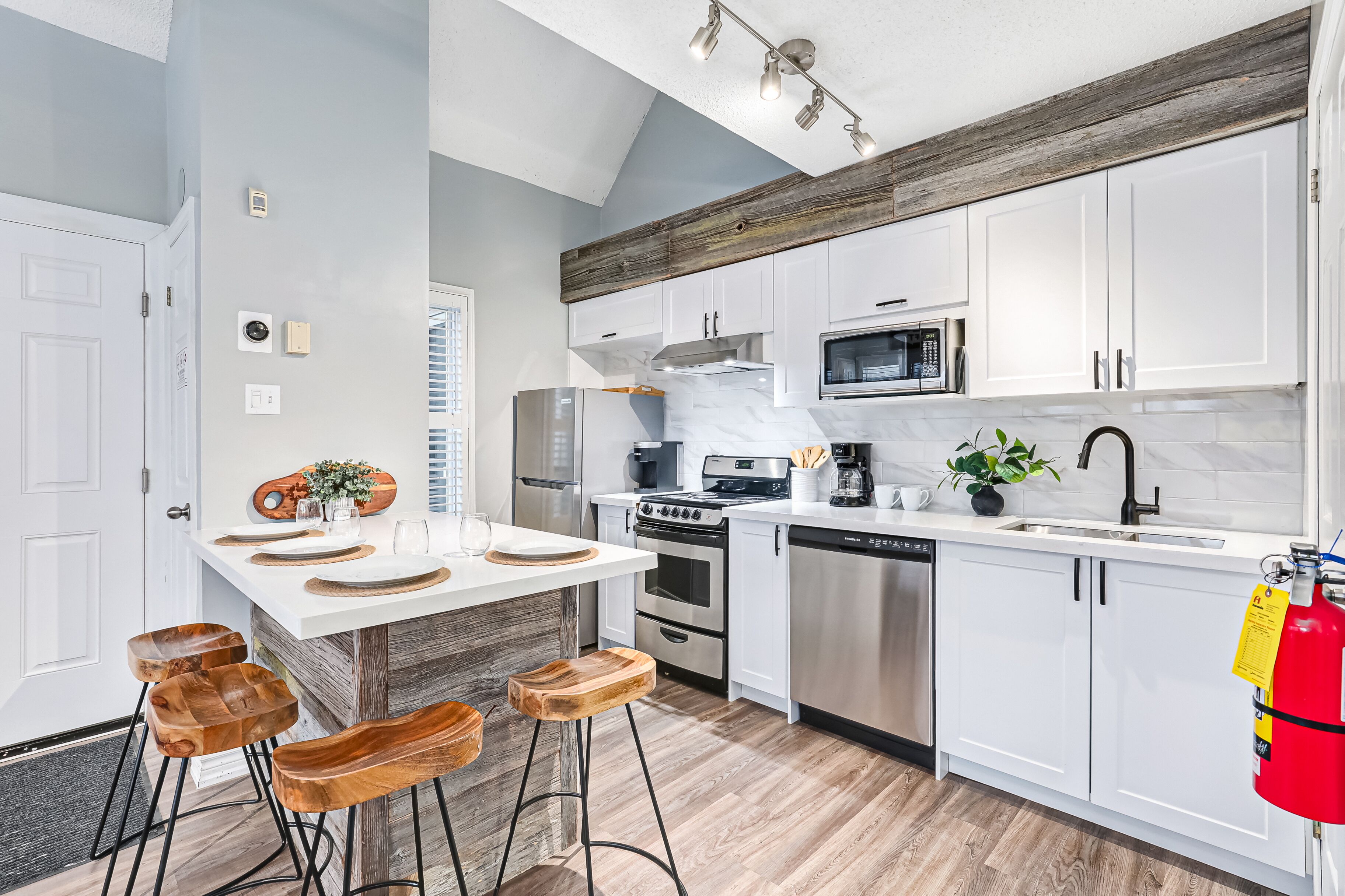 Signature-Loft (109 NC - Pet Friendly - Dog Only) | Eigene Küche