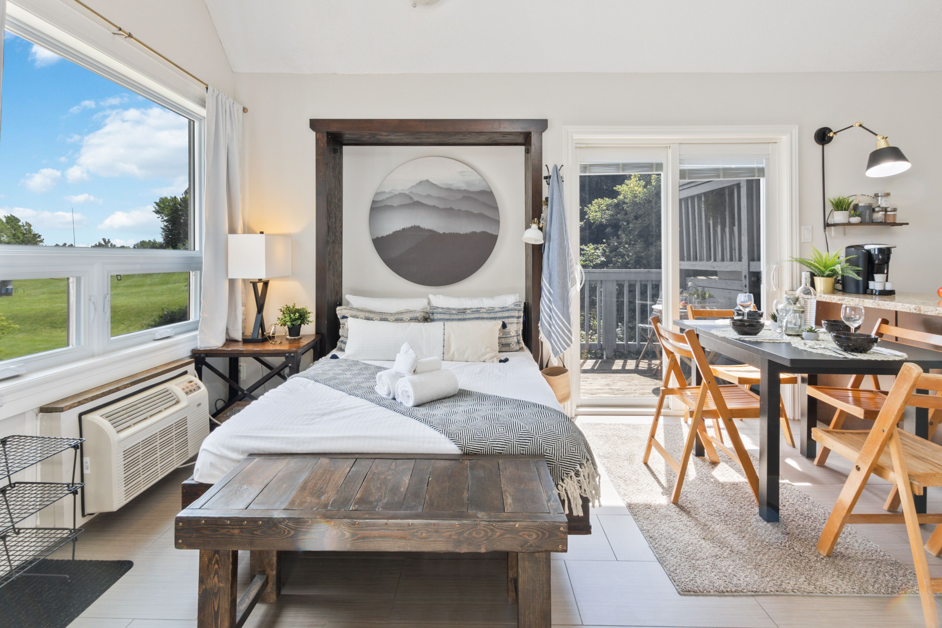 Comfort Loft (815 NC - Pet Friendly - Dog Only) | Free WiFi, bed sheets