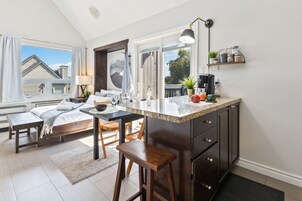 Comfort Loft (815 NC - Pet Friendly - Dog Only) | Private kitchen | Full-size fridge, microwave, oven, stovetop