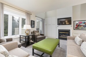 Luxury-Apartment, 3 Schlafzimmer (213 Sierra Lane - No Pets Allowed) | Ausblick vom Zimmer