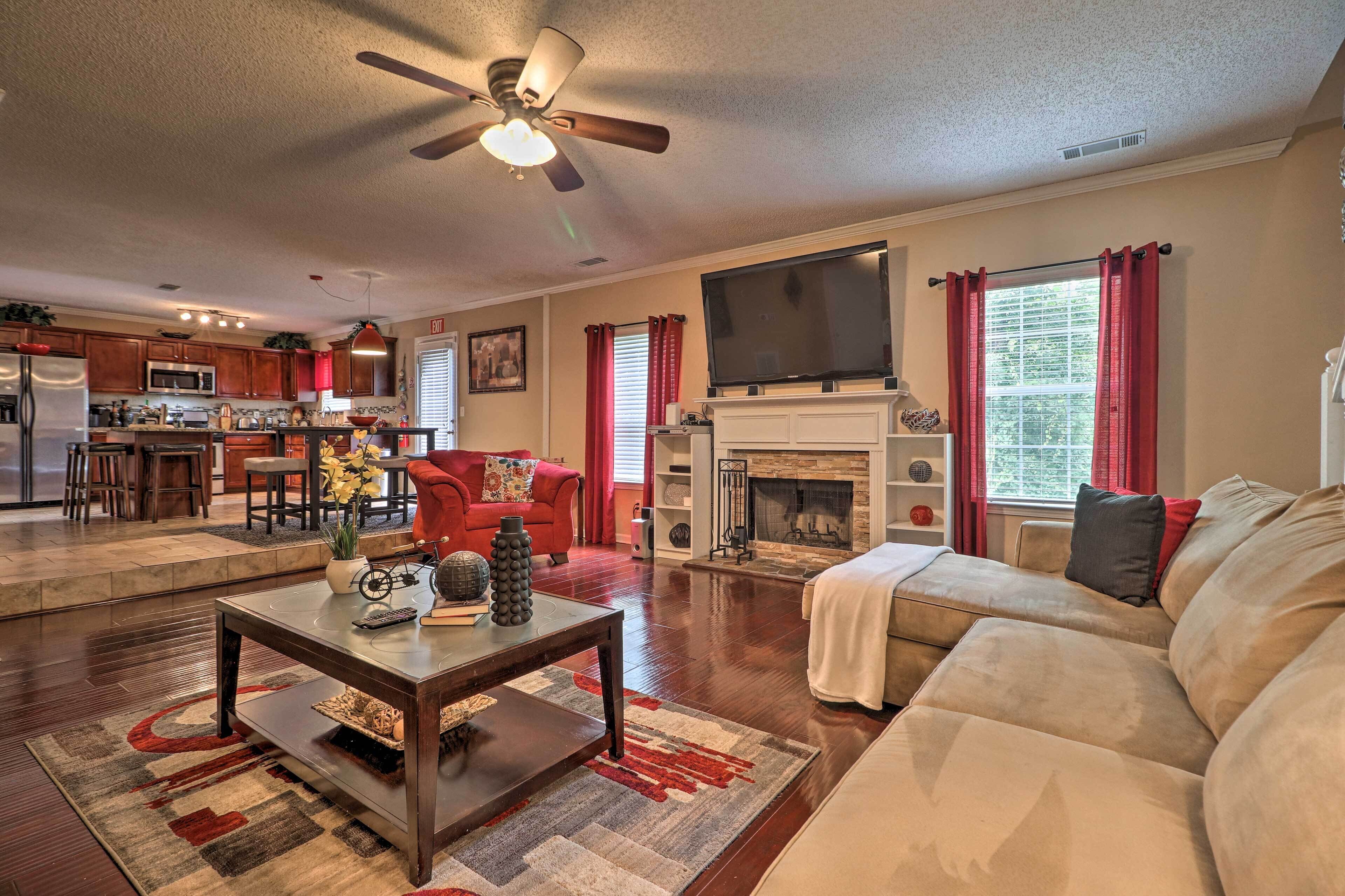 Fairburn Home w/ Fire Pit - 24 Mi to Atlanta!