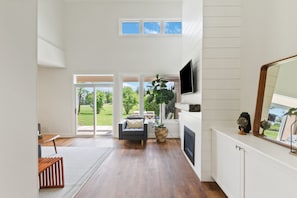 111 Wintergreen - Dogs Allowed | Living area