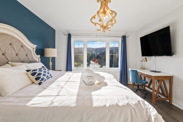 40 Snowbridge - No Pets Allowed | Free WiFi, individually decorated, individually furnished, bed sheets