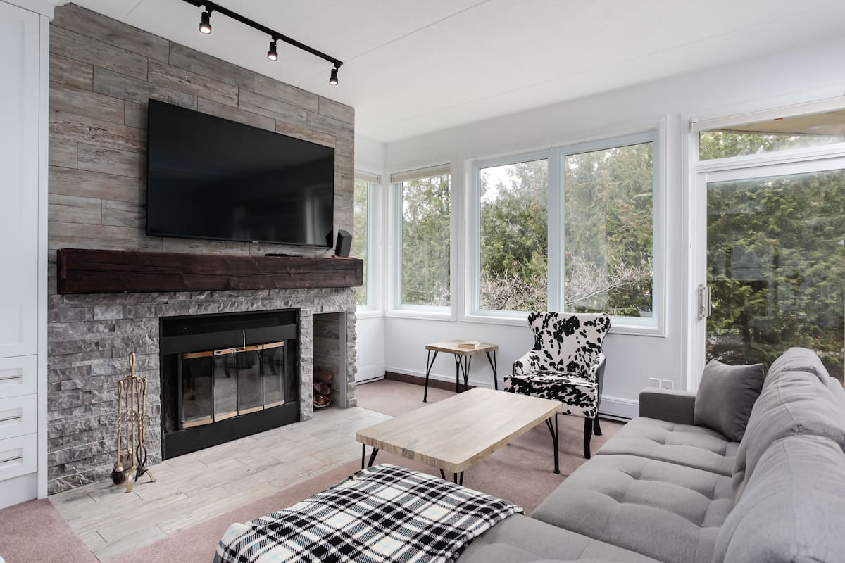 Deluxe Chalet, 1 Bedroom (112 Cachet Crossing - No Pets Allowed) | Living area | 50-inch LED TV with digital channels, TV