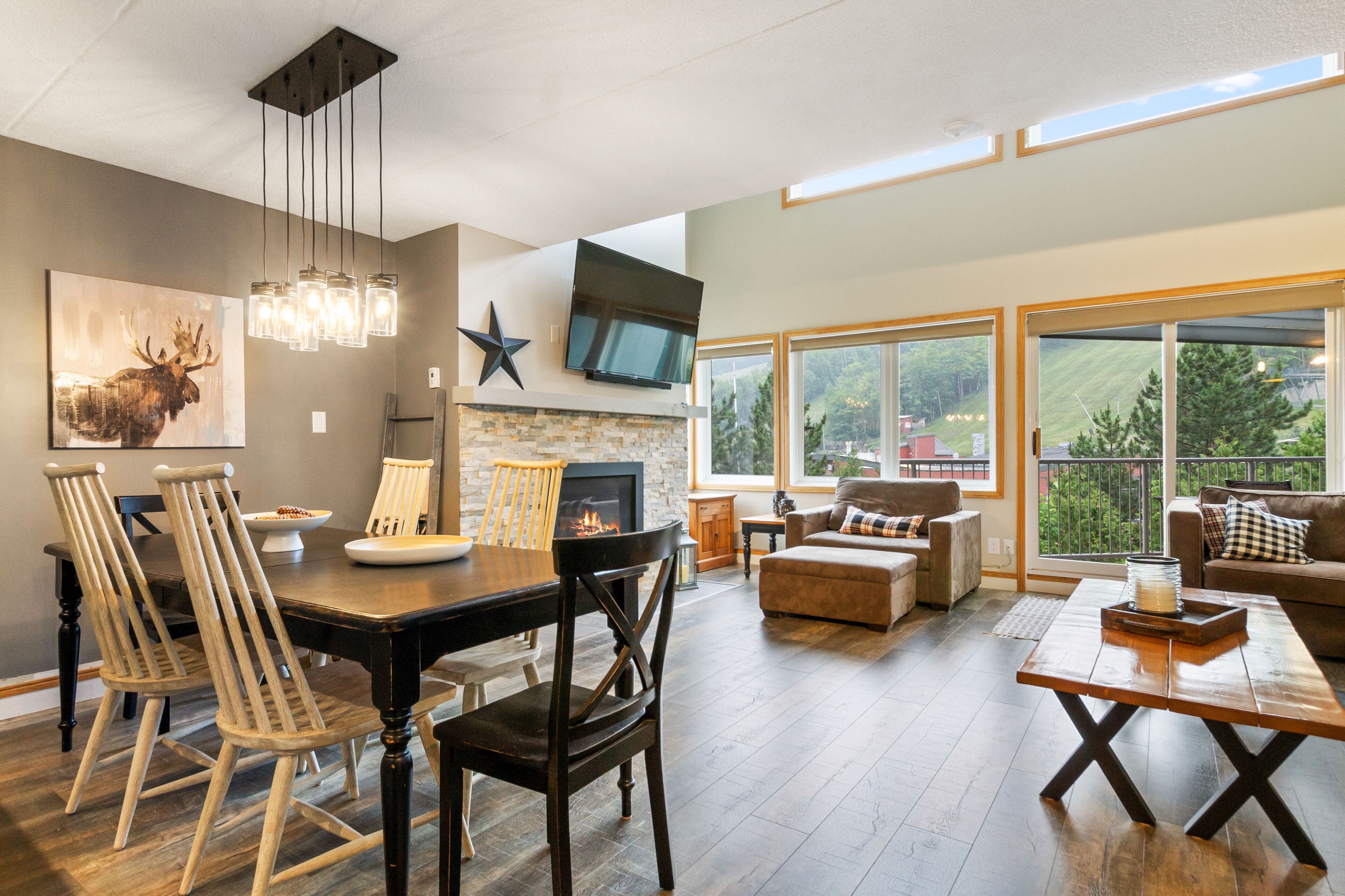 Deluxe-Chalet, 3 Schlafzimmer (313 Cachet Crossing - No Pets Allowed) | Wohnbereich