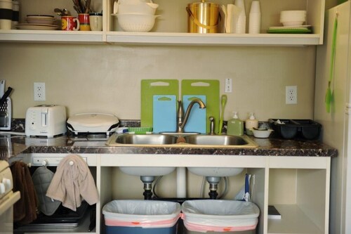 Camelot Inn at Honeyville