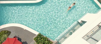 Novotel Suites Manila at Acqua