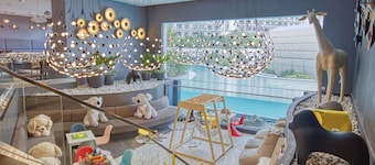 Novotel Suites Manila at Acqua