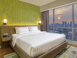 Deluxe Suite, 1 King Bed