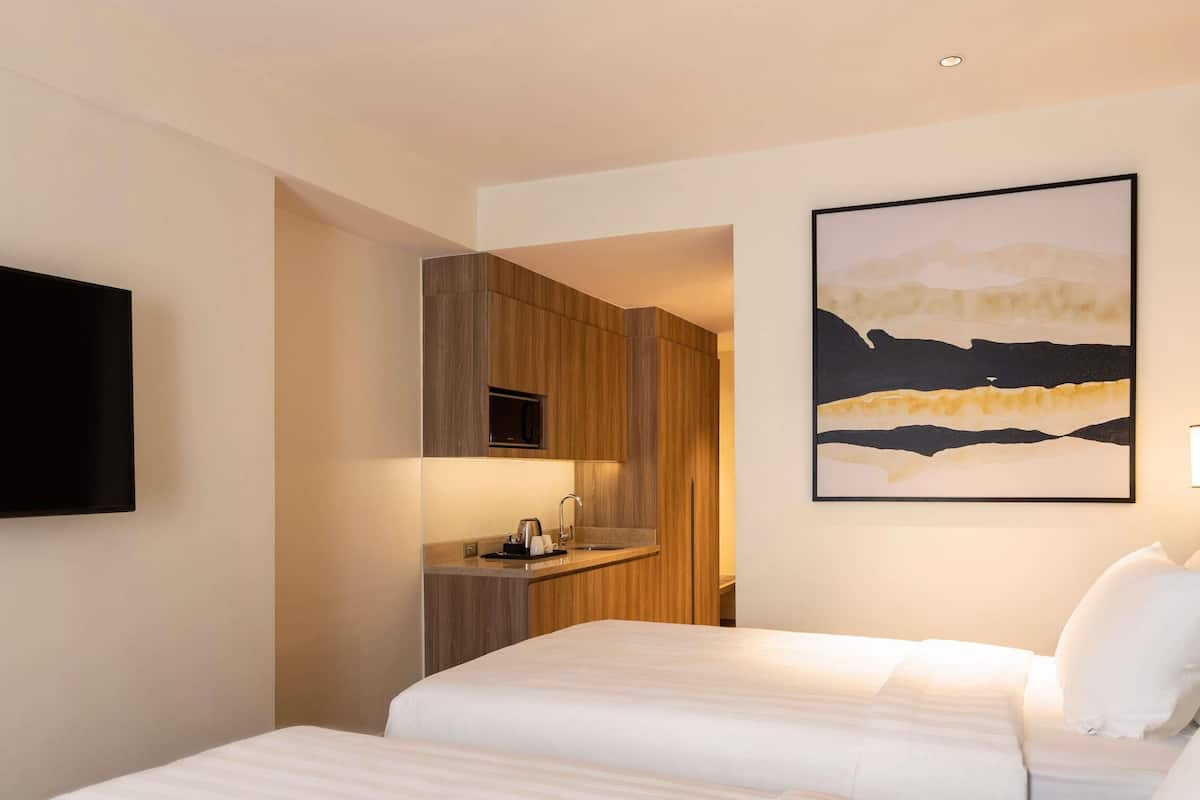 1 bedroom, hypo-allergenic bedding, in-room safe, desk